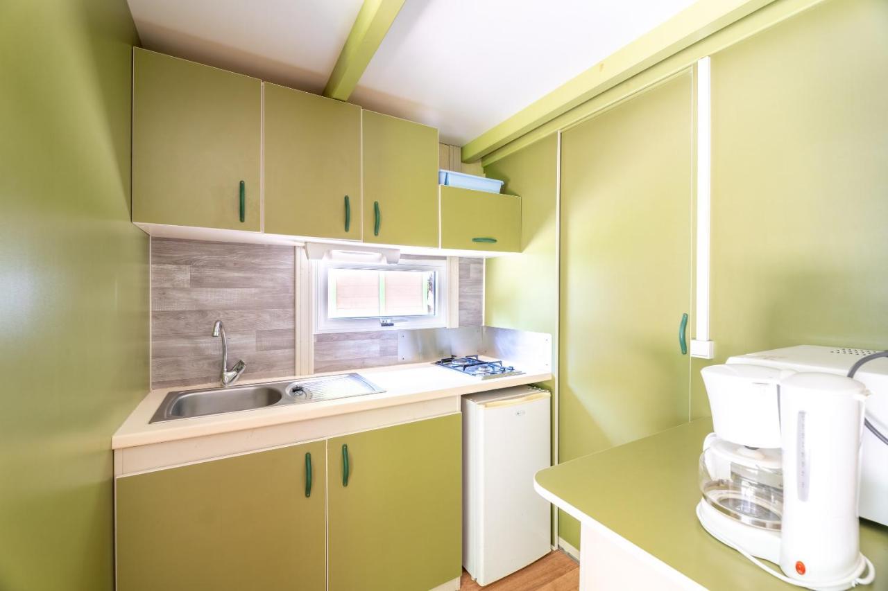 Camping Le Colporteur Hotell Le Bourg-dʼOisans Eksteriør bilde