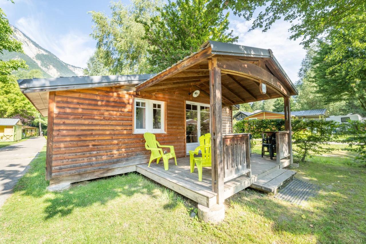 Camping Le Colporteur Hotell Le Bourg-dʼOisans Eksteriør bilde