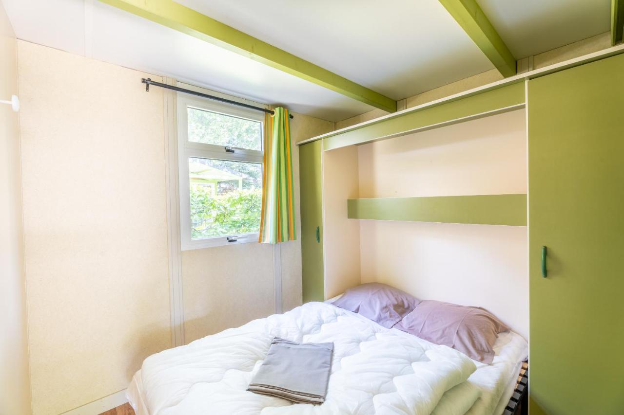 Camping Le Colporteur Hotell Le Bourg-dʼOisans Eksteriør bilde