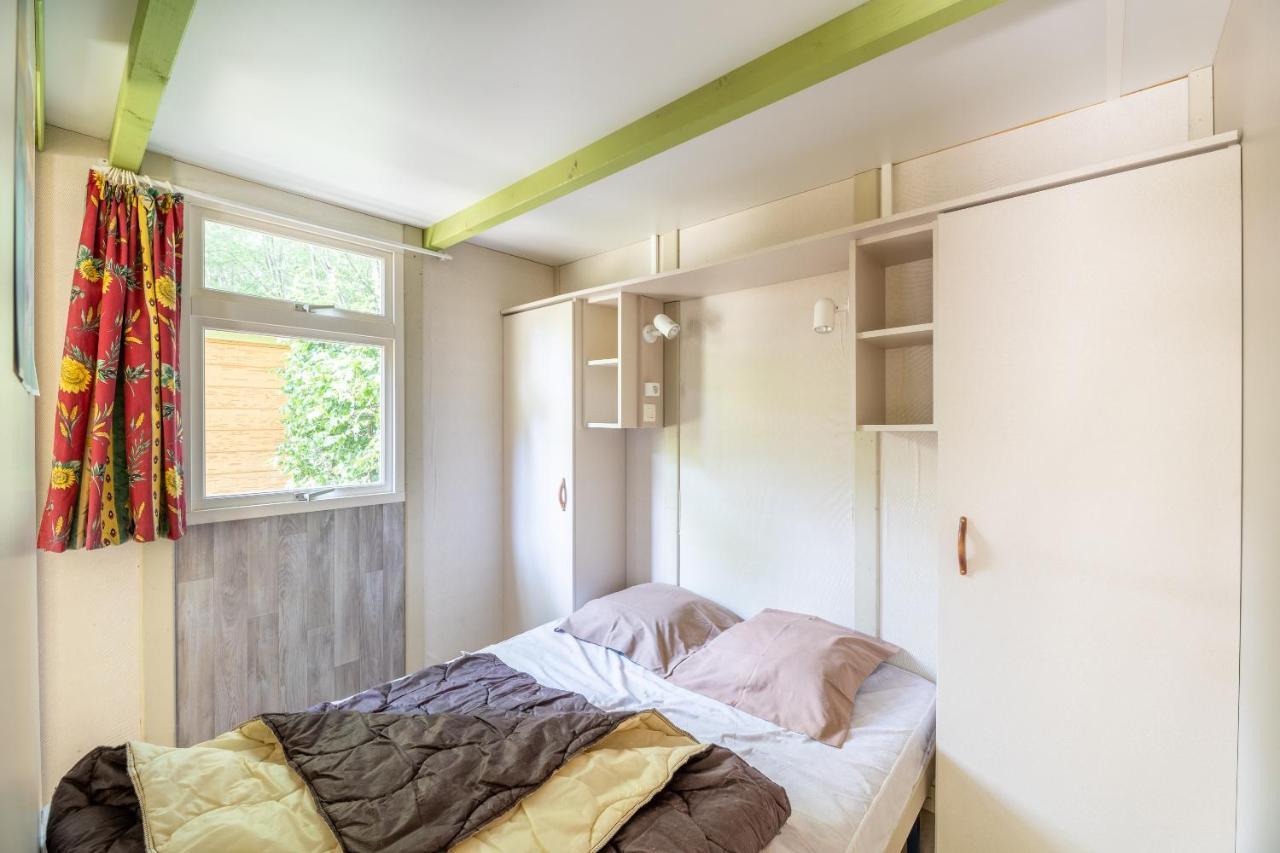 Camping Le Colporteur Hotell Le Bourg-dʼOisans Eksteriør bilde
