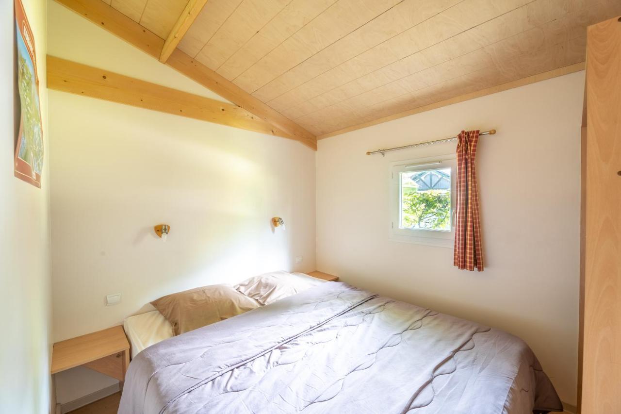 Camping Le Colporteur Hotell Le Bourg-dʼOisans Eksteriør bilde