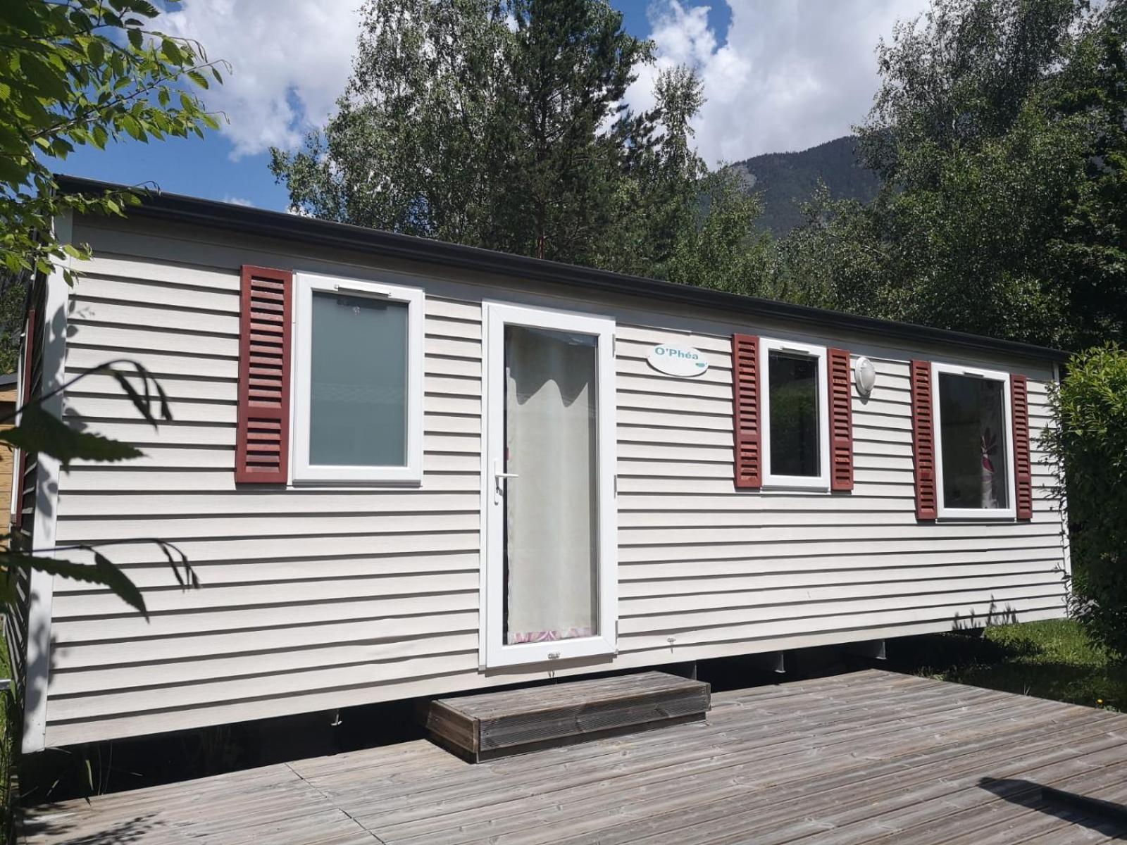 Camping Le Colporteur Hotell Le Bourg-dʼOisans Eksteriør bilde