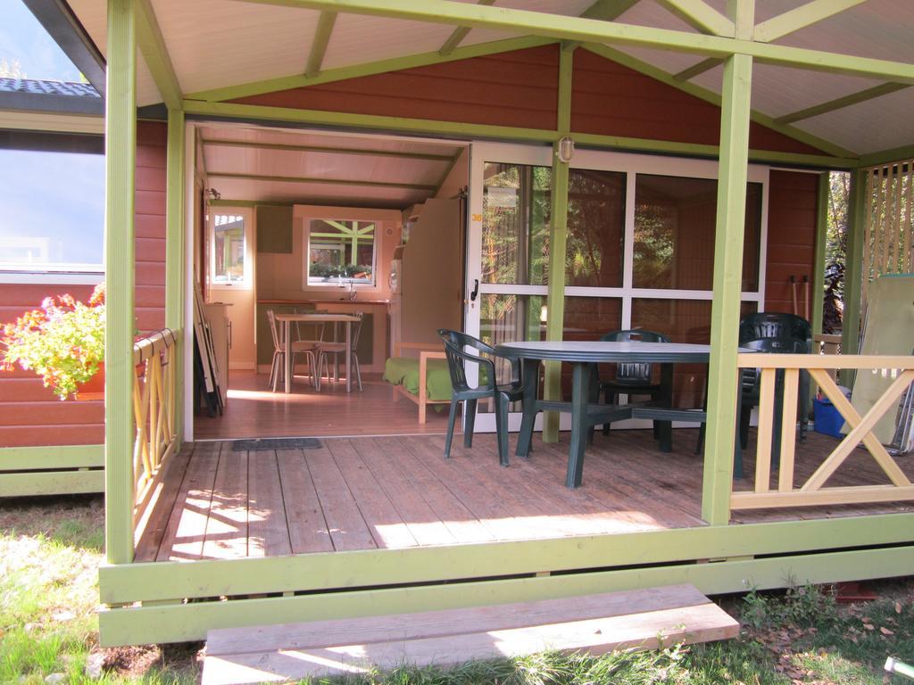 Camping Le Colporteur Hotell Le Bourg-dʼOisans Eksteriør bilde